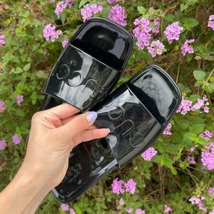 Gucci Women’s Rubber Slide Sandal
